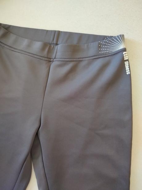 Športové fit tristvrtaky, xl