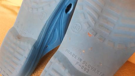 Predám šlapky modré pánske krosky., 38
