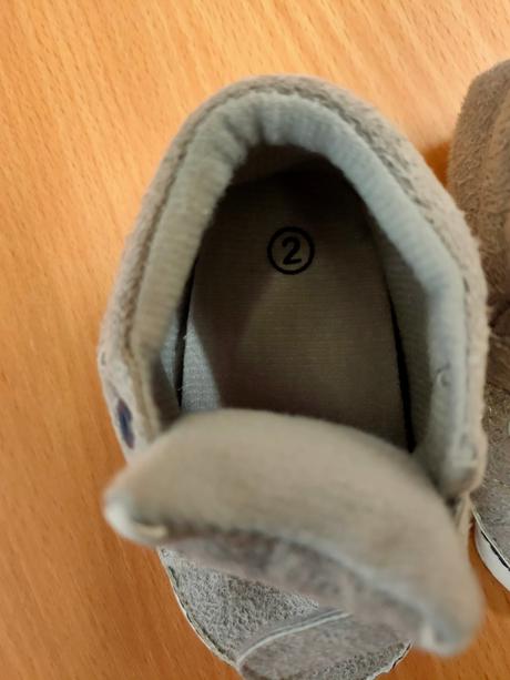 Detské capačky s mačičkou na suchý zips, veľ. 18, 18