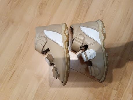 Ortopedické sandále, 26