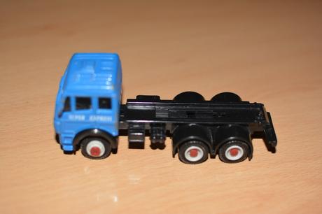 Tirak tahac truck welly mercedes benz,