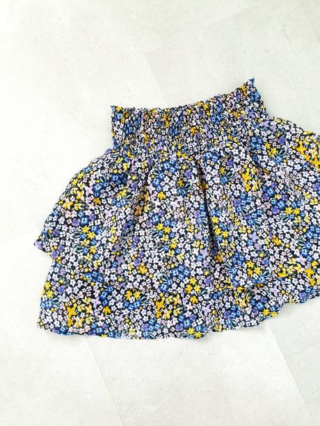 Kvetovaná sukňa 146, 146