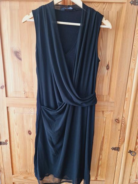 Cierne saty, dorothy perkins,38