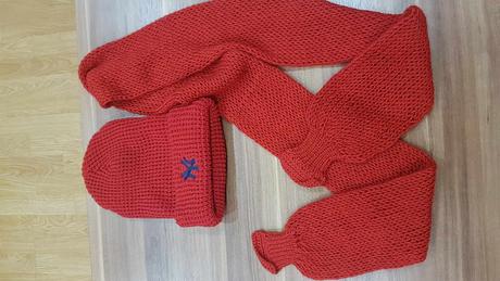 Červený set čiapka + šál v. 9 až 14 rokov, 146