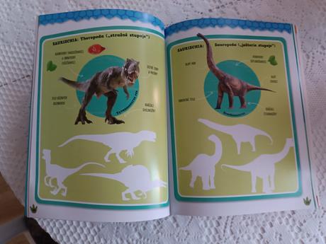 Veľká kniha nálepiek dinosaury, 