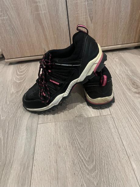 Turistická obuv, 39