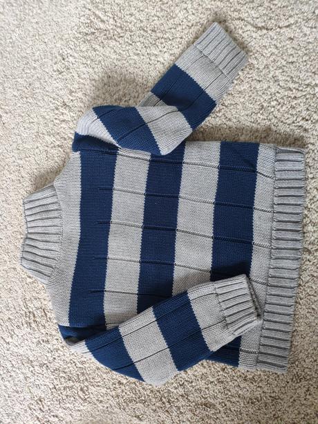 Sveter vyteplene n, 110