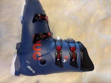 Nové lyziarky, alpina,43