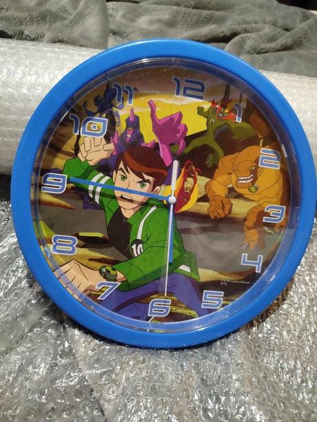 Ben10 hodiny na stenu,