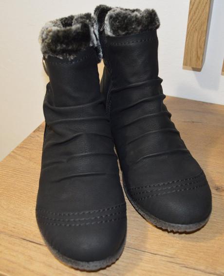 Dámska členková obuv číslo 41 - čižmy rieker, rieker,41