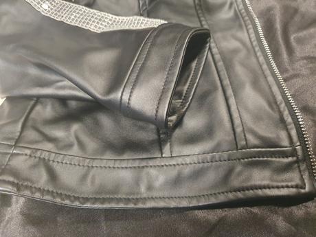 Koženka guess s flitrami, guess,152