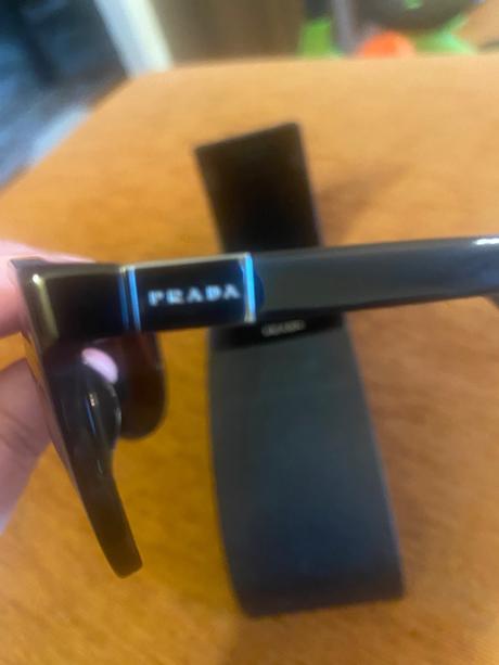 Slnečné okuliare prada, prada