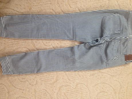 Modré pásikaté nohavice, s