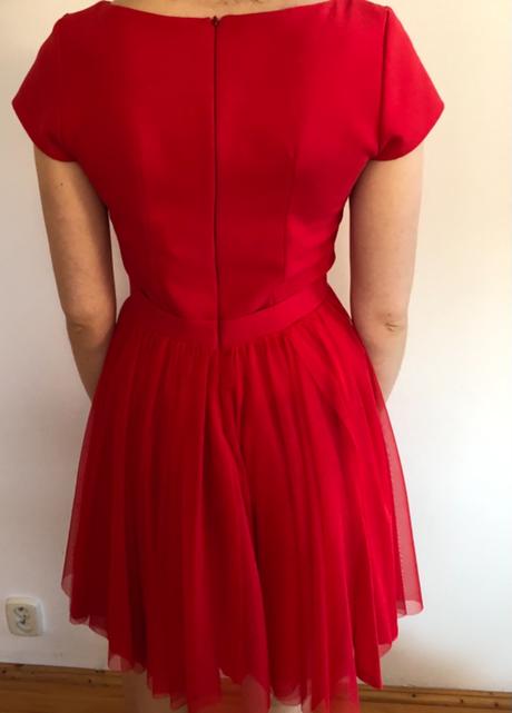 Šaty spoločenské červené, 38