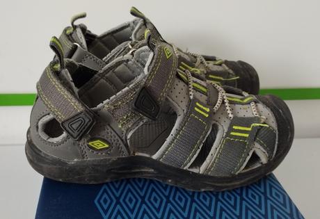 Sandálky zn. umbro, v. 29, umbro,29