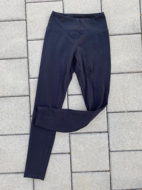 Legíny, calzedonia,s