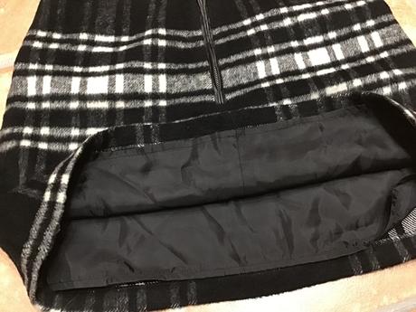 Krasna tepla sukňa s koženkou, new look,40