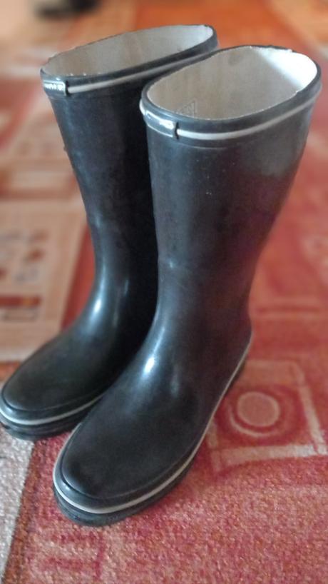 Gumené čižmy, 37