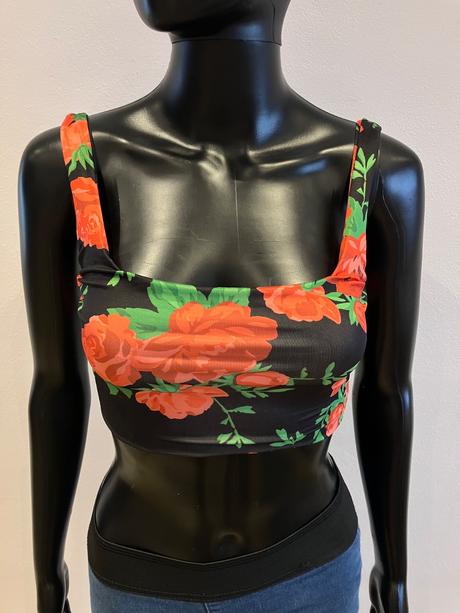 Kvetovaný croptop bershka (xs), bershka,xs