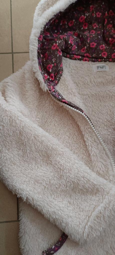 Huňatá mäkkunká mikina, veľ.110,vek 4-5rokov, f&f,110