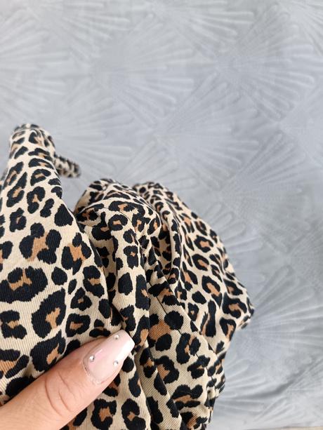 Leopardí top na ramienka, xs