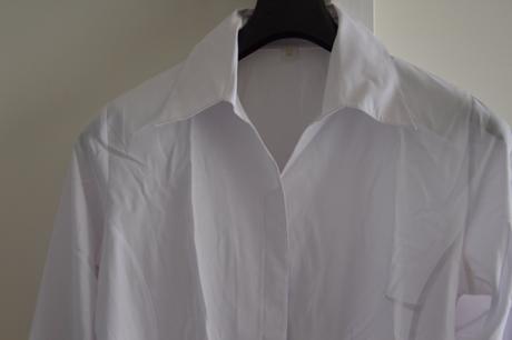 Biela košeľa, 44