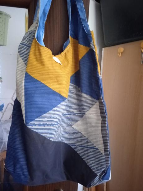 Tašky,pri kupe 2ks ,+1ks darujem akcia, 