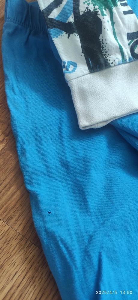 Pyzamko, reserved,122