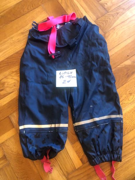 Nohavice do dažďa, lupilu,86