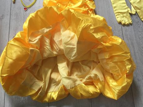 Dievčensky kostym bella 5-7 rokov,