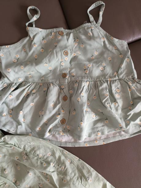 Balík letného oblečenia122, 122–134