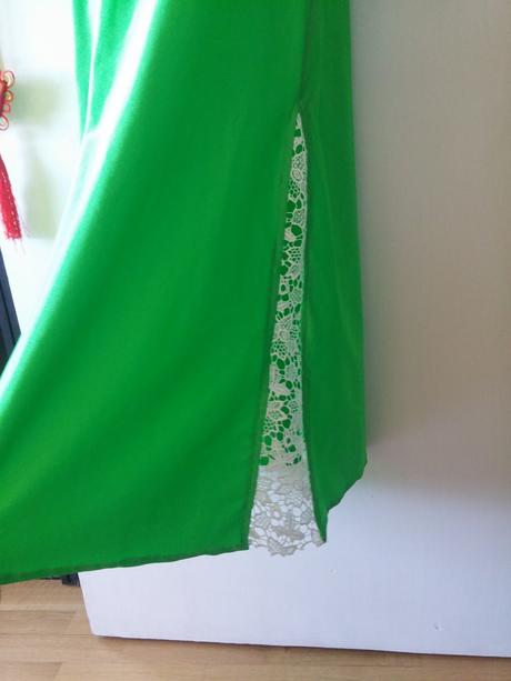 Spoločenské šaty v. s, s