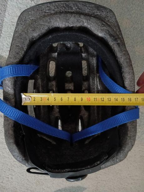 Chlapcenska prilba cca od 3 rokov, m