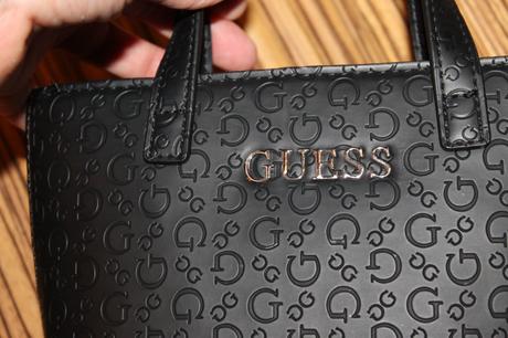Mini kabelka guess, guess