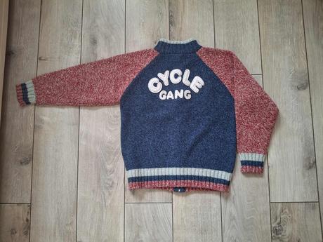 Svetrík so zipsom velkost 134, 134