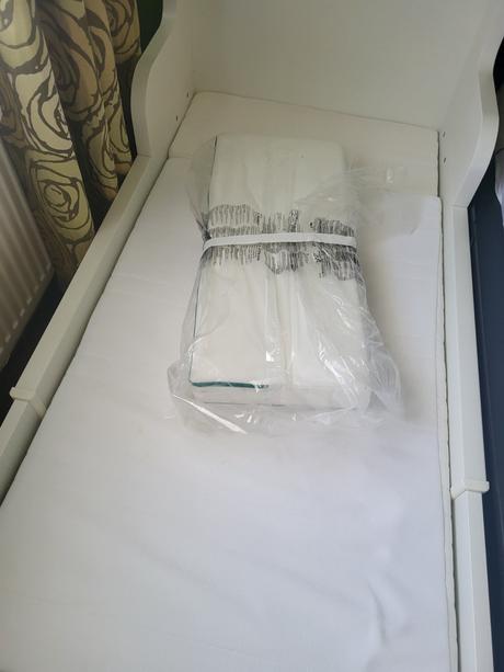 Rastúca postel bsunge (ikea) + matrac gratis, šírka (cm): 80,dĺžka (cm): 200
