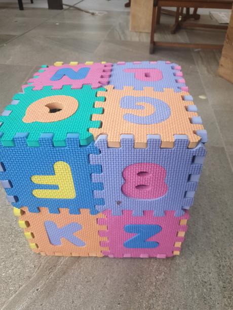 Penovy kobercek s abcdou 35ks+2cudzojazyčné knižky, 