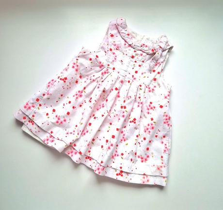 Menčestrové šatky, 74