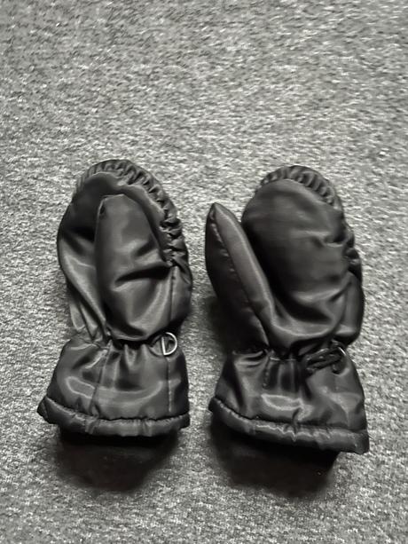 Palčáky do snehu, 92