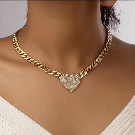 Retiazka so srdiečkom,