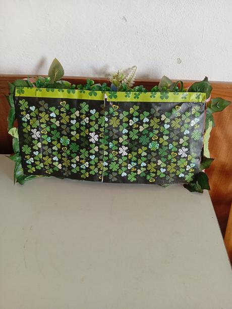 Dekorácia na stenu. dĺžka 50 cm., 