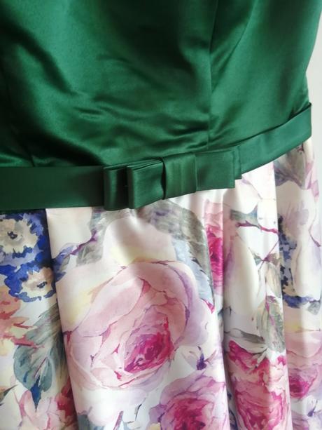 Dlhé spoločenské šaty šité na mieru, 38