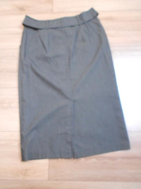 Dámska sukňa, 36