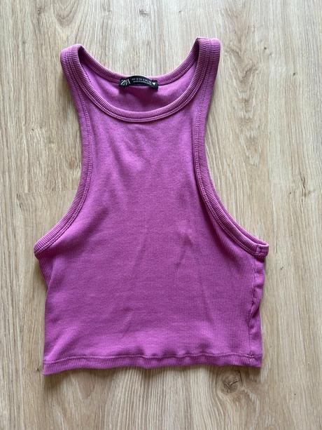 Krásne vrúbkované tričko značky zara, zara,s