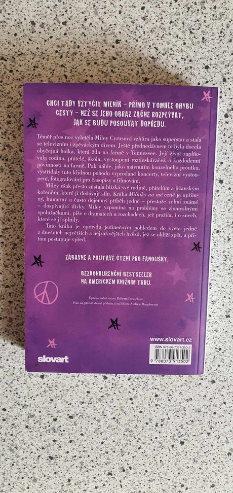Kniha milníky na mé cestě - miley cyrus, 