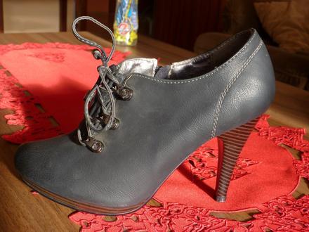 Nenosene topanočky, 36