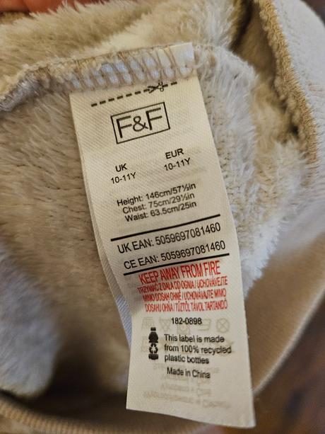 Huňaté teplé pyžamká, 146