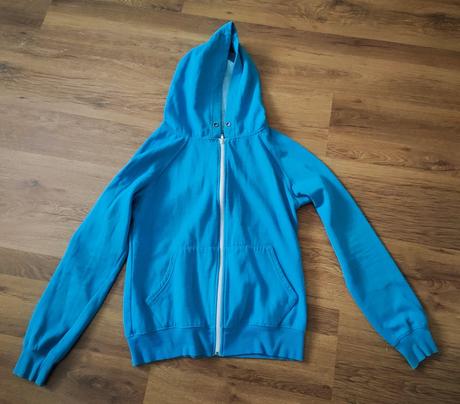 Mikina, atmosphere,m