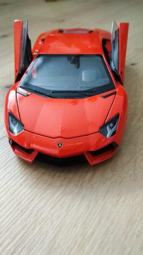 Lamborgini, 