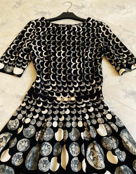 Luxusné spoločenské šaty, m